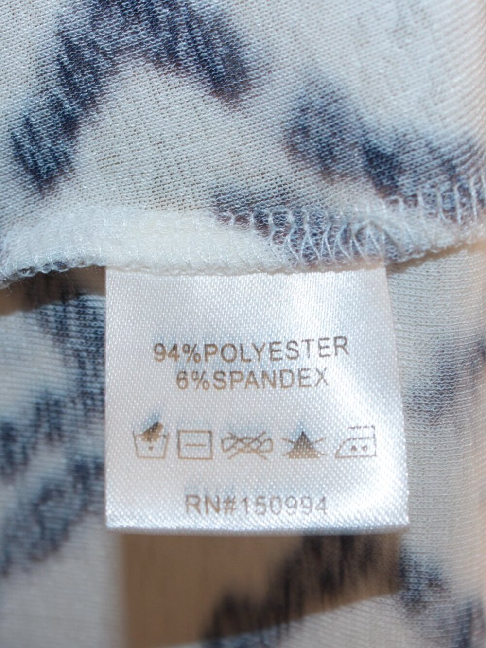 NWT Belle by Belldini XL Blue White Geo Button Top - Picture 5 of 6
